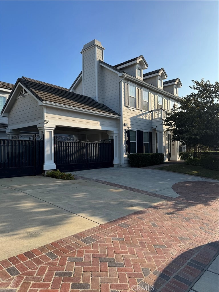 Sold $2,618,000 • Co-Listing Agent