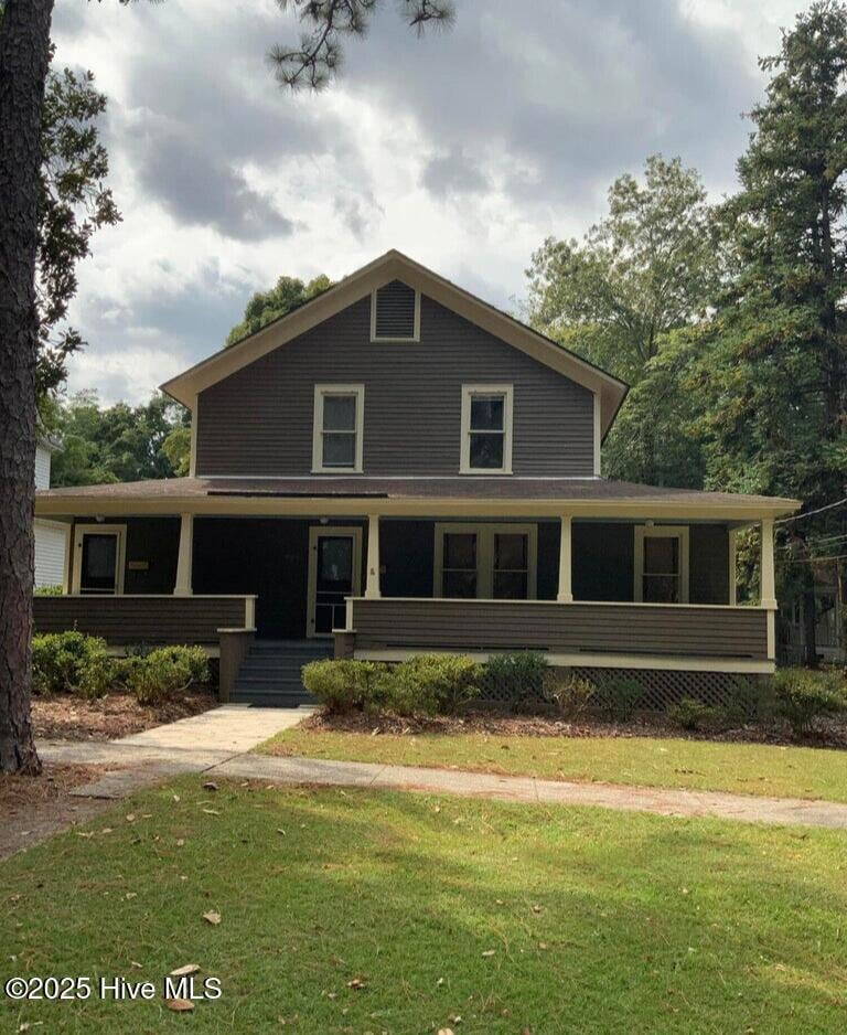220 E Vermont Ave, Southern Pines, NC 28387 - photo 1
