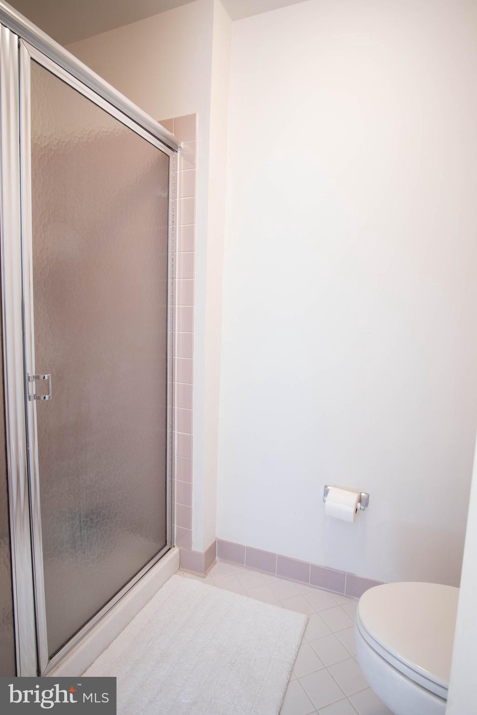 42917 Overly Square, Chantilly, VA 20152 - photo 1