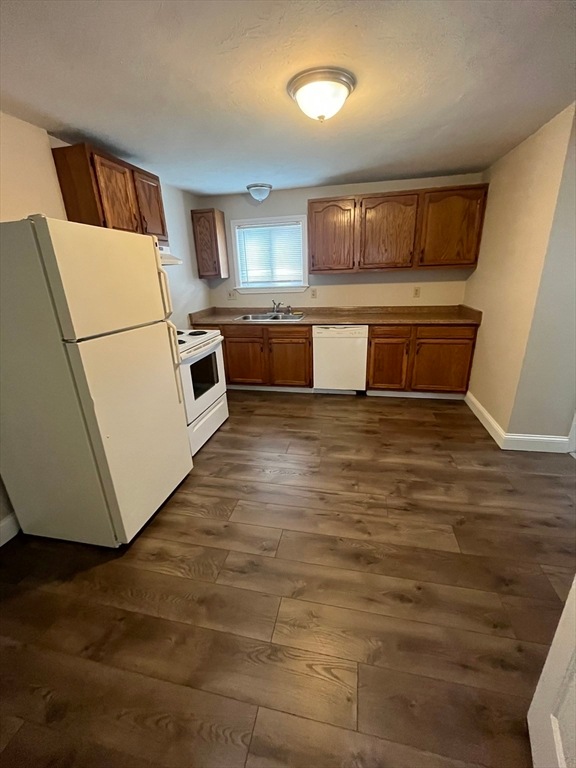 10 Wilbur St unit 2, Taunton, MA 02780 - photo 1