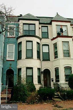 837 4th St NE, Washington, DC 20002 - photo 1