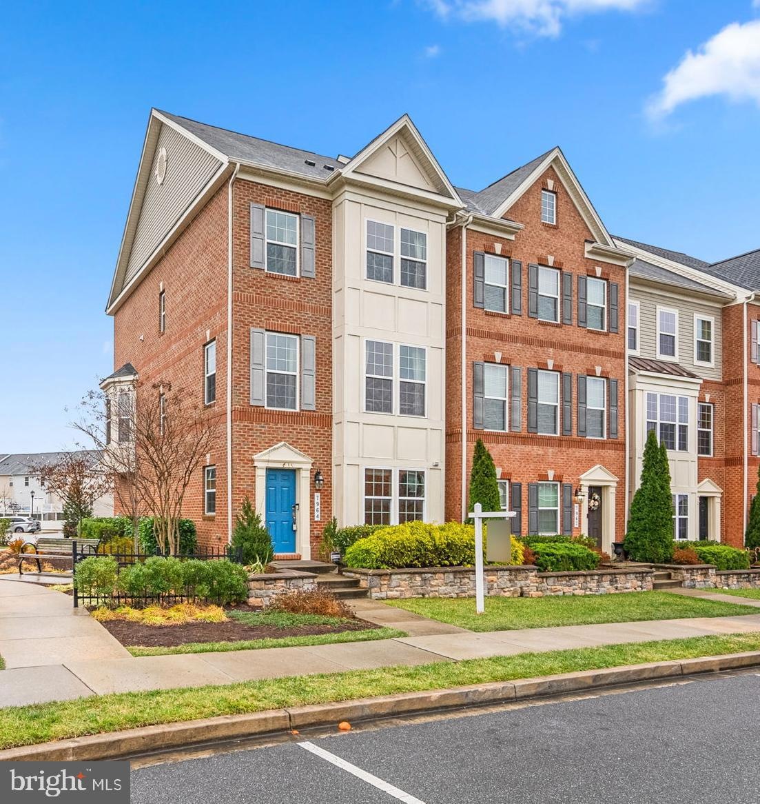 7964 Blue Stream Dr, Elk Ridge, MD 21075 - photo 1