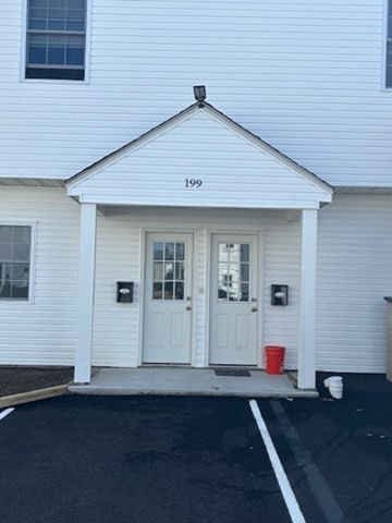 199 Snell St unit 1st fl, Fall River, MA 02721 - photo 1