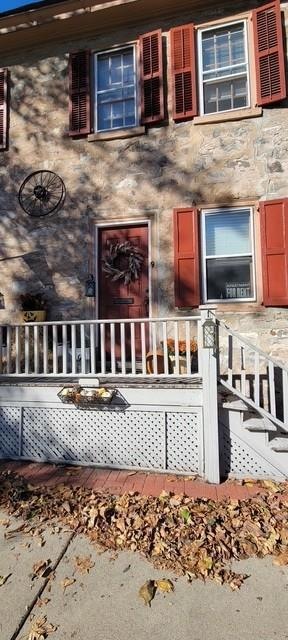 9 E Center St, Nazareth, PA 18064 - photo 1