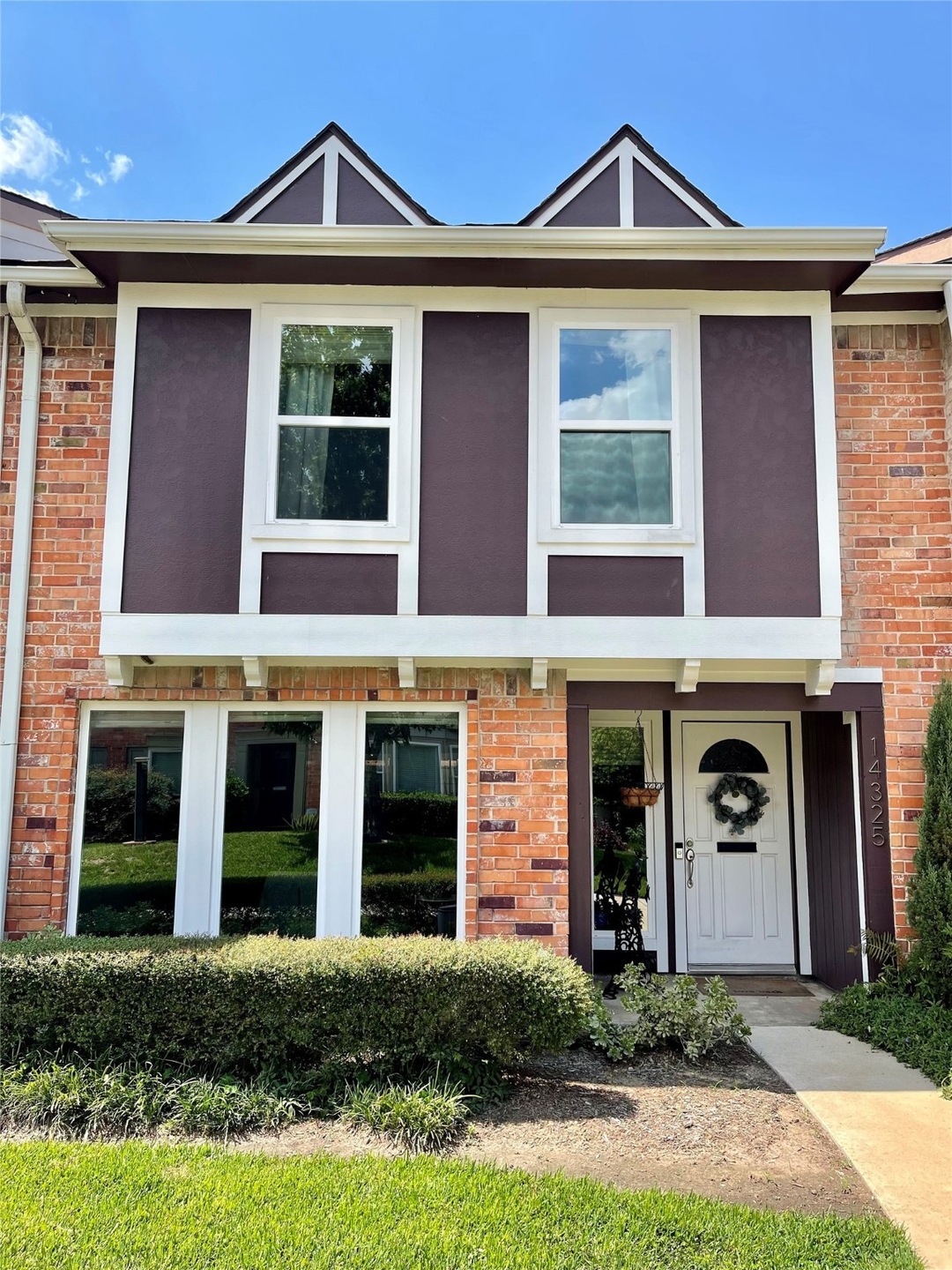 14325 Misty Meadow Ln, Houston, TX 77079 - photo 1