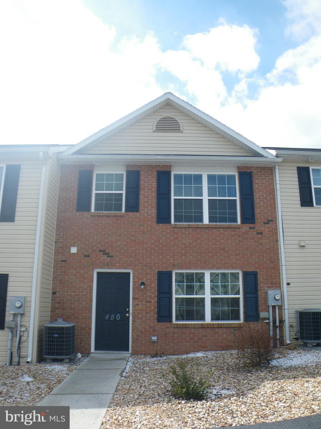 450 Lantern Ln, Chambersburg, PA 17201 - photo 1