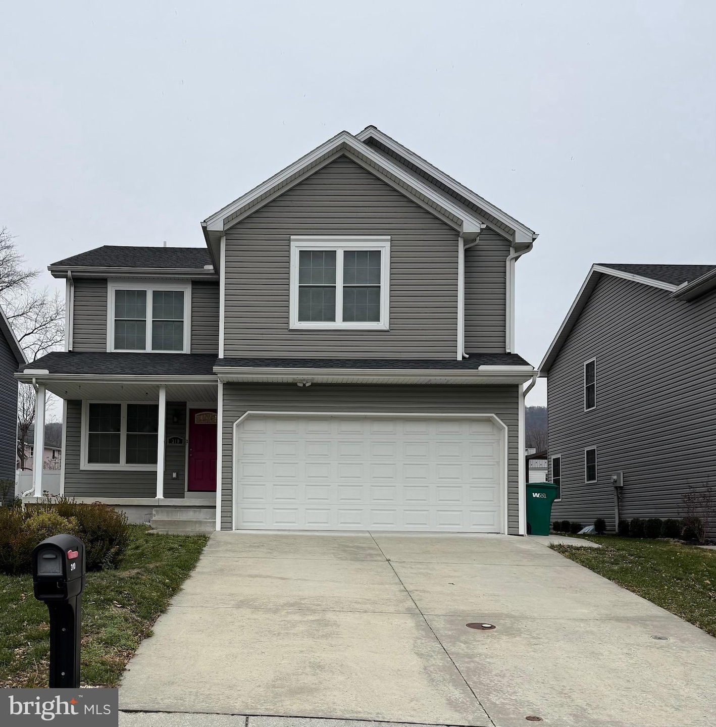 Coming Soon $460,000 • Co-Listing Agent