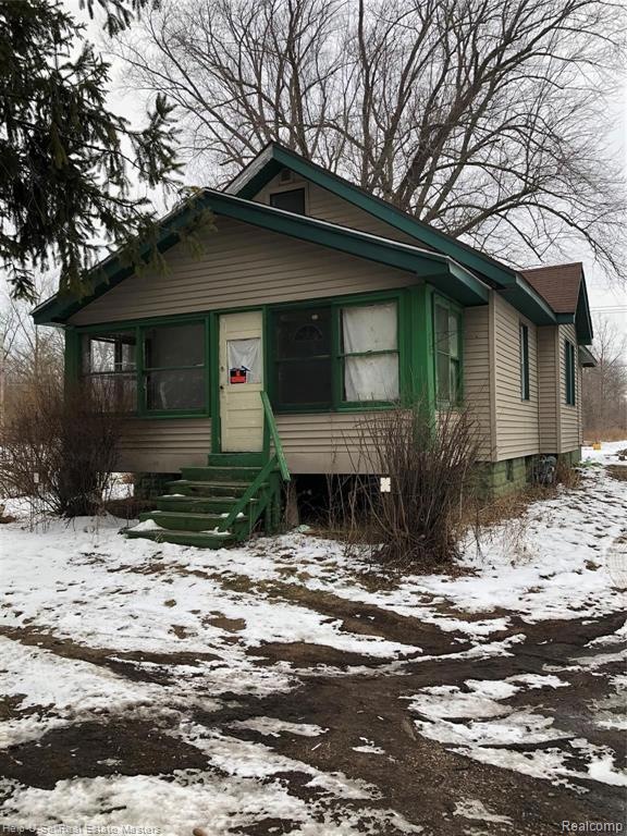 4978 Griswold Rd, Kimball, MI 48074 - photo 1