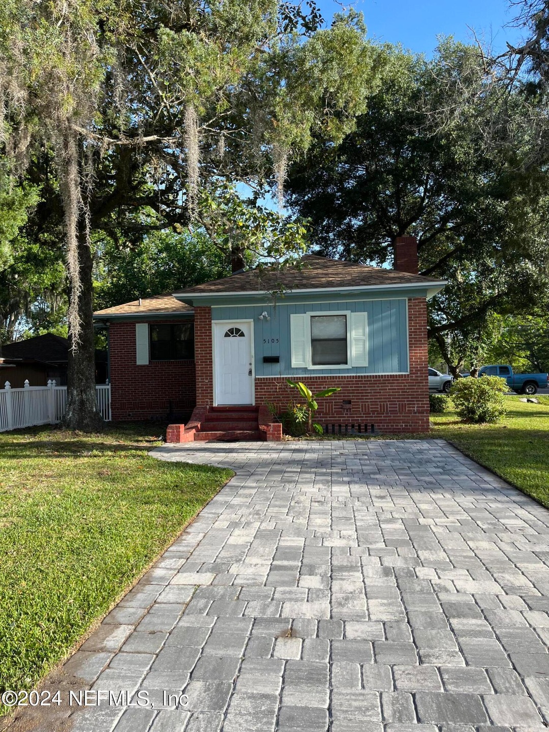 5105 Hollycrest Dr, Jacksonville, FL 32205 - photo 1