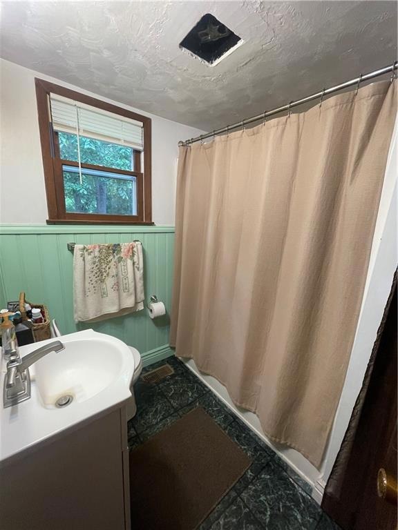 335 Avon Ave, Plainfield, IN 46168 - photo 1