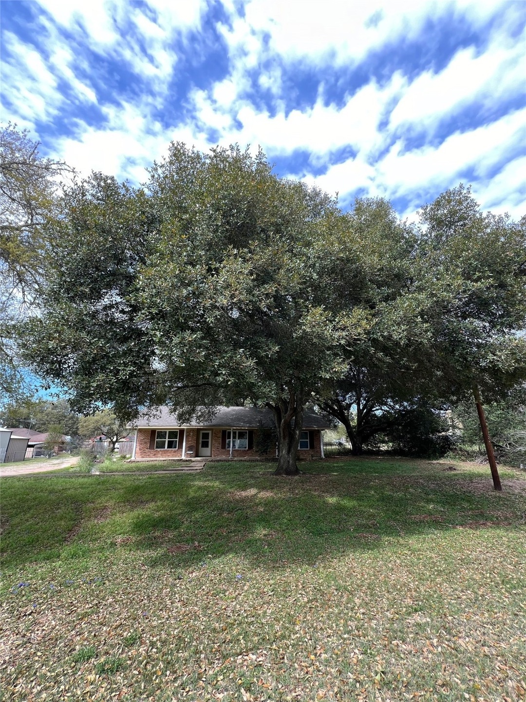 1814 Main St, Waller, TX 77484 - photo 1
