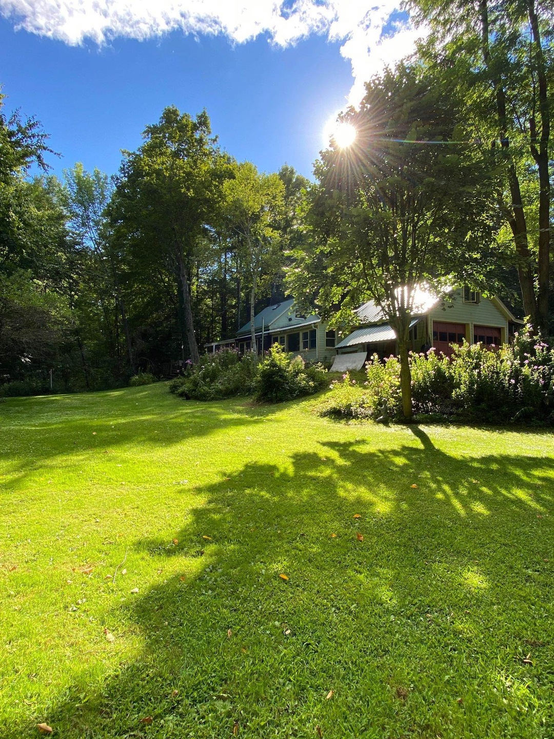 512 Hinesburg Rd, Brattleboro, VT 05301 - photo 1