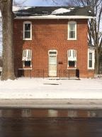 Welcome to 1321 E 5th