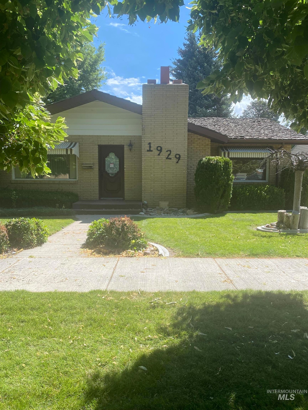 1929 Yale Ave, Burley, ID 83318 - photo 1