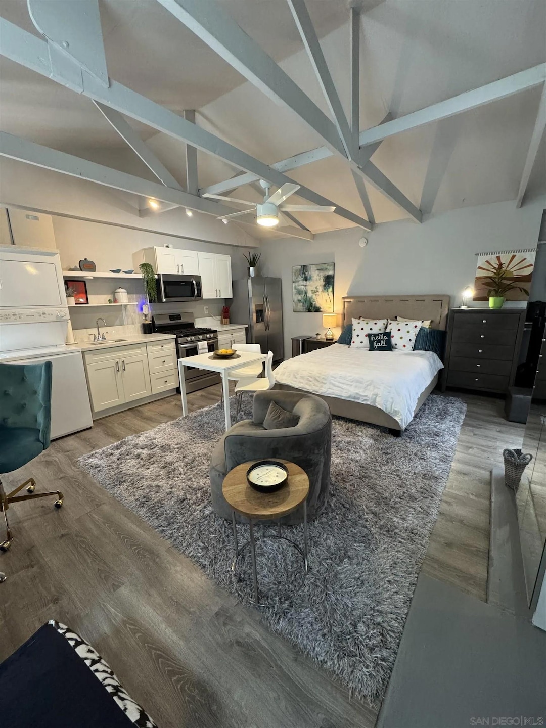 For Rent $1,995/month