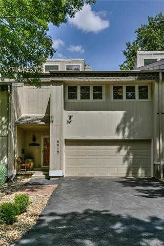 6618 Charles St, Shawnee, KS 66216 - photo 1