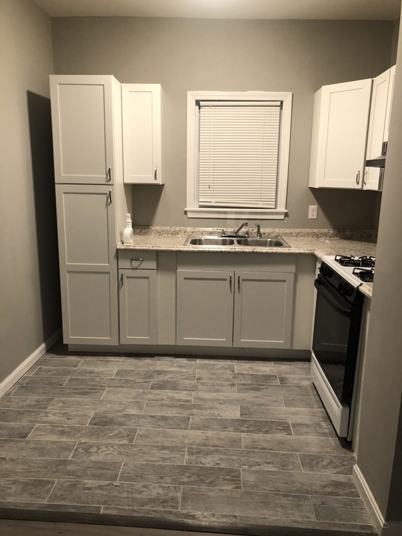 62 Bay St unit 1, Fall River, MA 02721 - photo 1