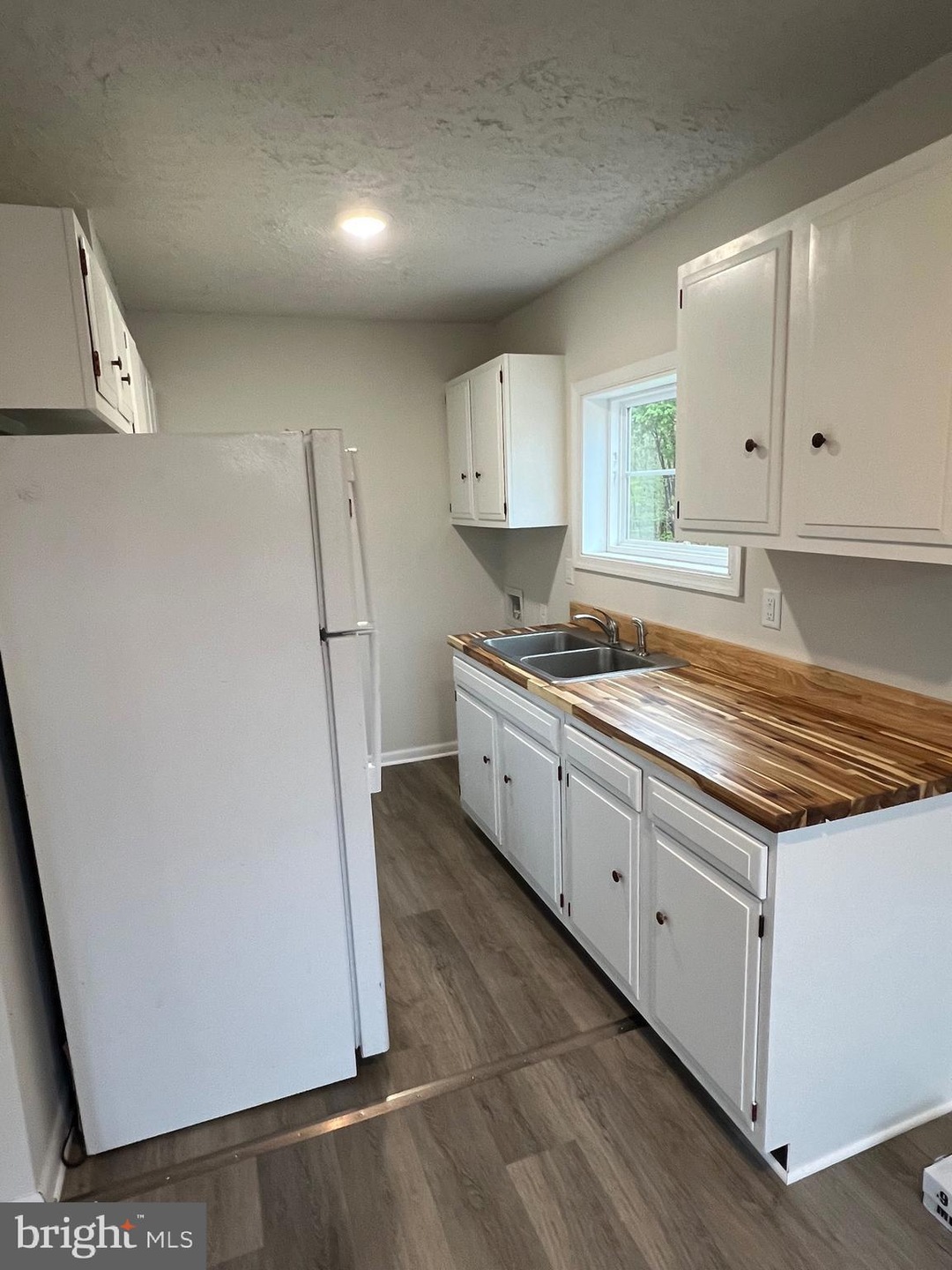 50 Briarwood Ln unit 6, Berkeley Springs, WV 25411 - photo 1