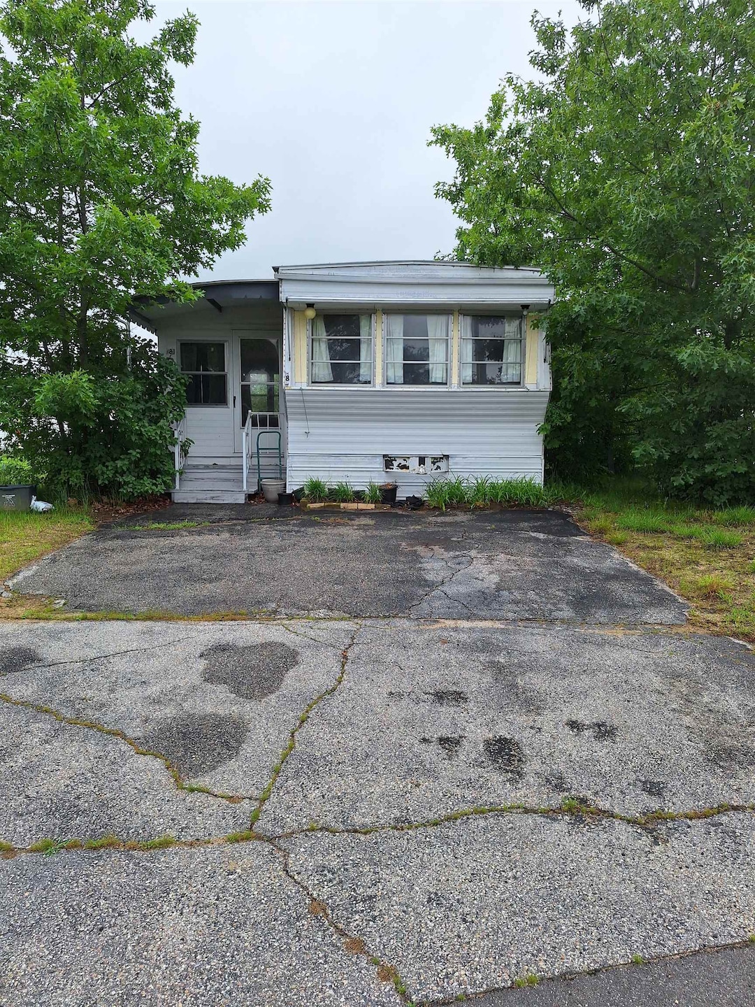 8 Trade Winds Lane