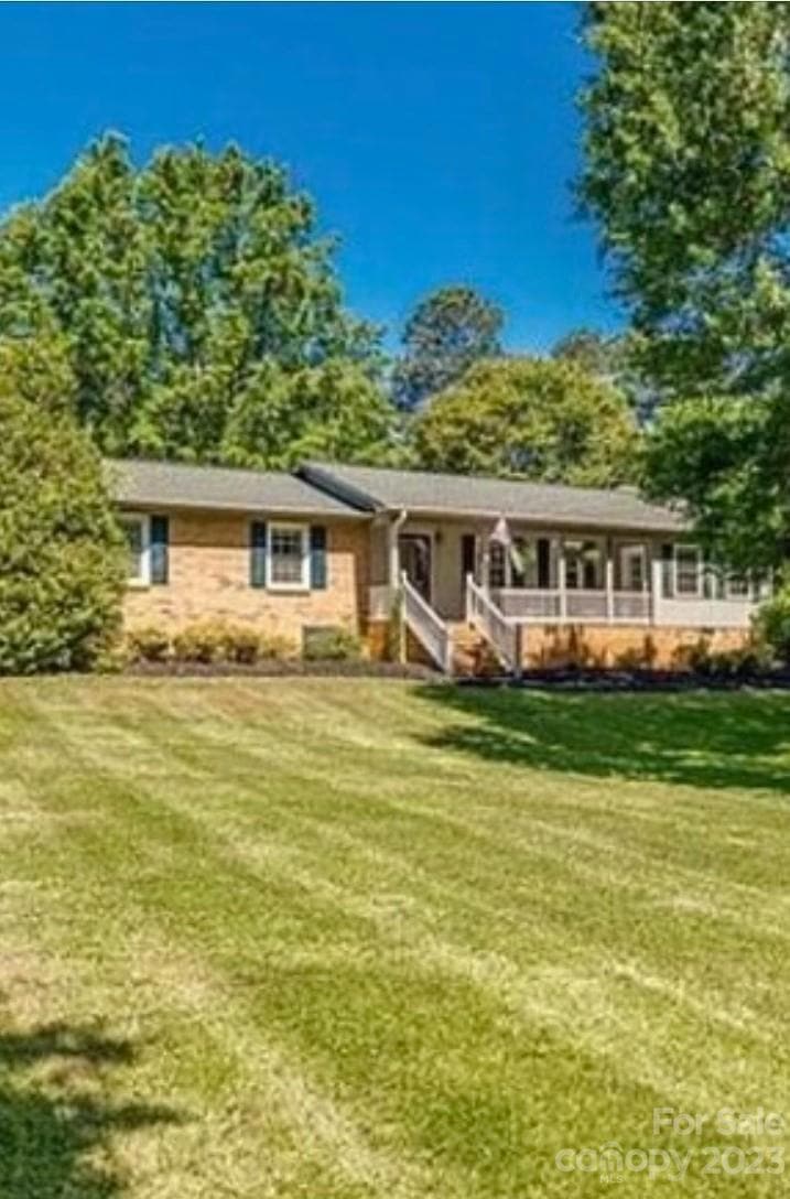 377 Rainbow Cir, Clover, SC 29710 - photo 1