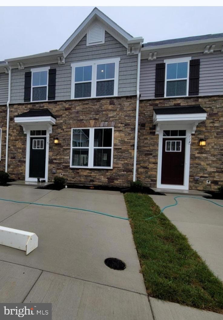 For Rent $2,200/month