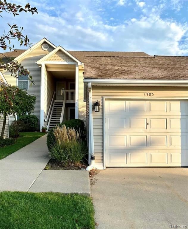 For Rent $2,400/month