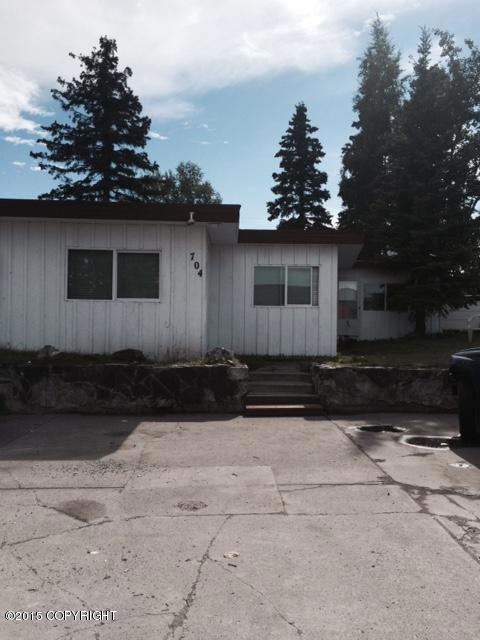 704 W 27th Ave, Anchorage, AK 99503 - photo 1