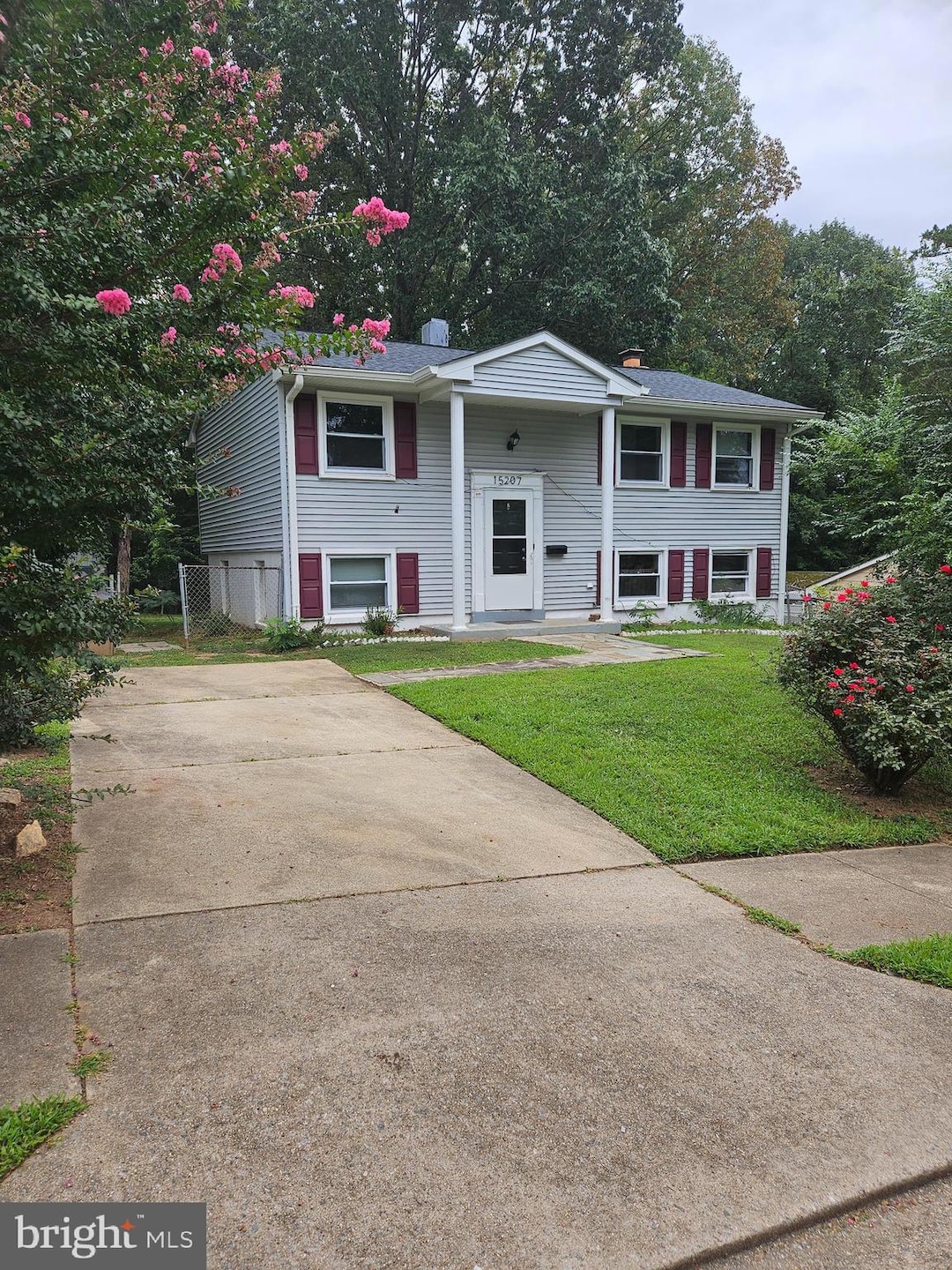 Under Contract $475,000