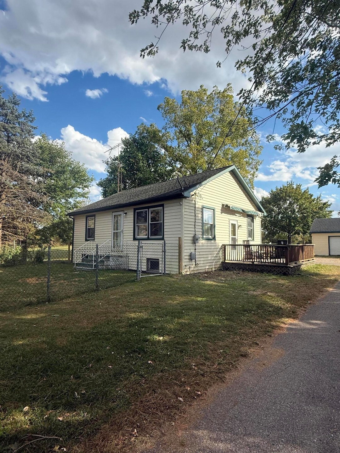 2046 US Highway 12, Galien, MI 49113 - photo 1