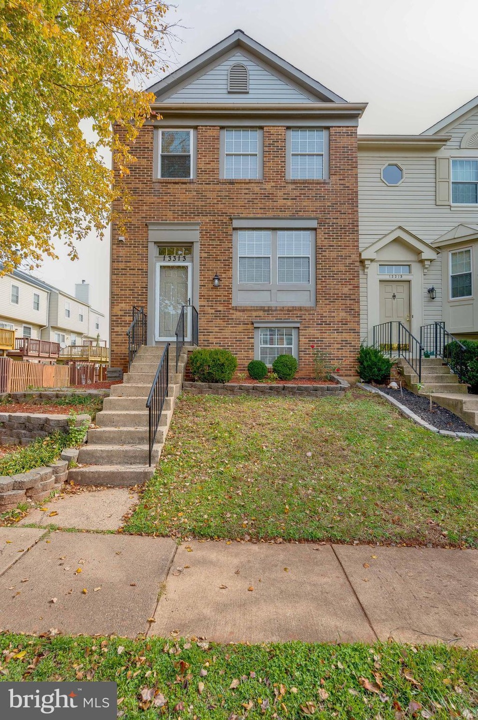 13313 Burkitts Rd, Fairfax, VA 22033 - photo 1