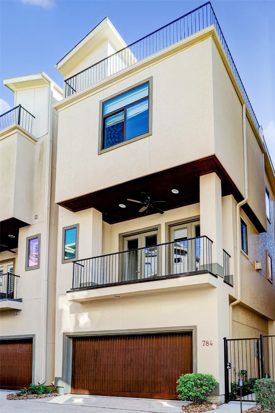 784 Nicholson St, Houston, TX 77007 - photo 1