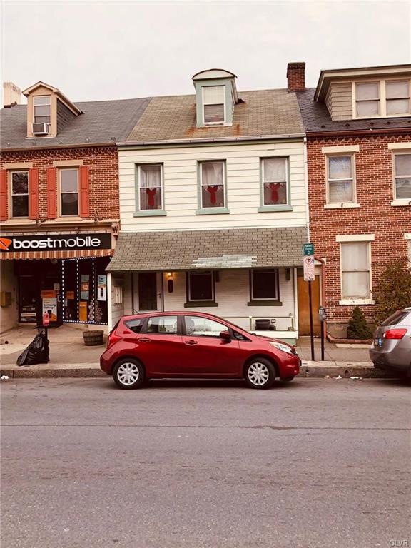 441 7th Street street scene!