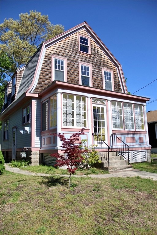 105 Lansing Ave, Warwick, RI 02888 - photo 1