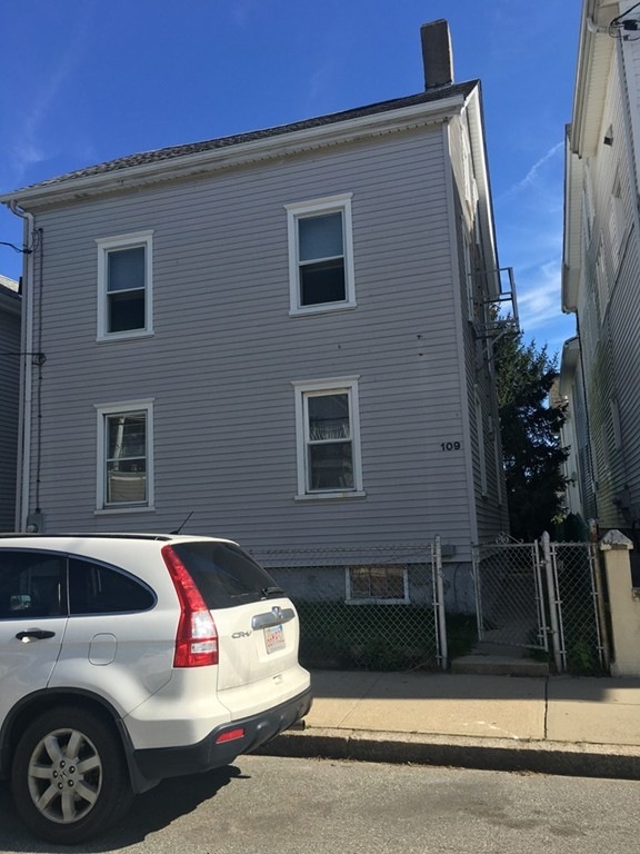 109 Plain St unit 1, Fall River, MA 02723 - photo 1