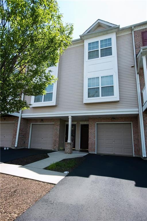 6990 Pioneer Dr, Macungie, PA 18062 - photo 1