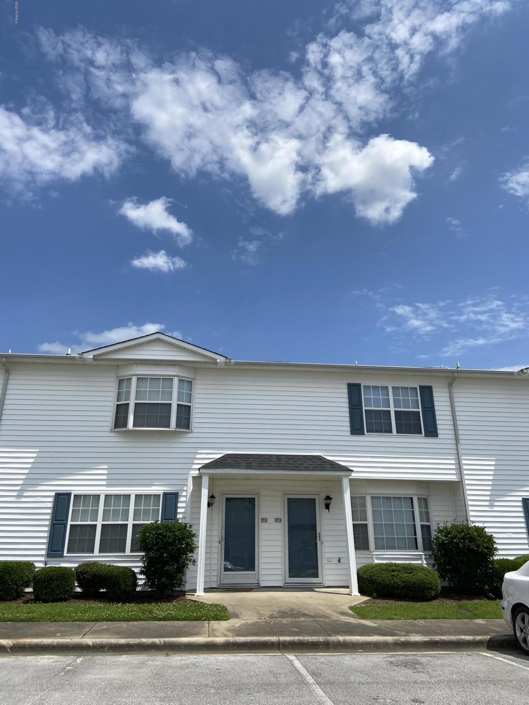 3955 Sterling Pointe Dr unit Ppp4, Winterville, NC 28590 - photo 1