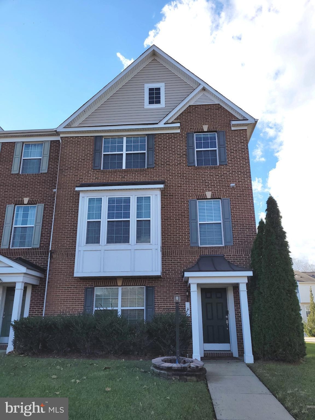 Coming Soon $465,000