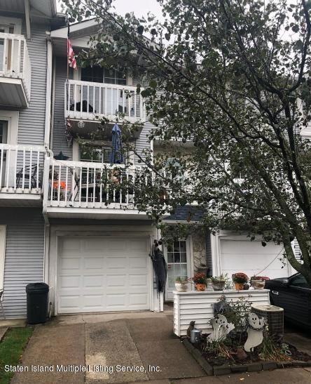 41 Country Dr E unit 76, Staten Island, NY 10314 - photo 1