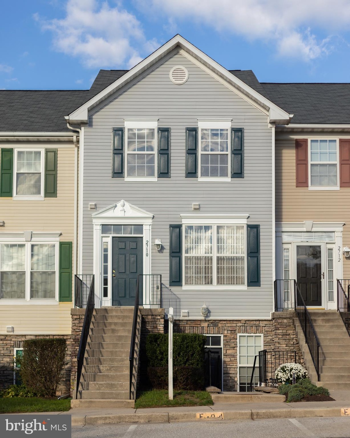 2710 Oak Leaf Ct, Odenton, MD 21113 - photo 1