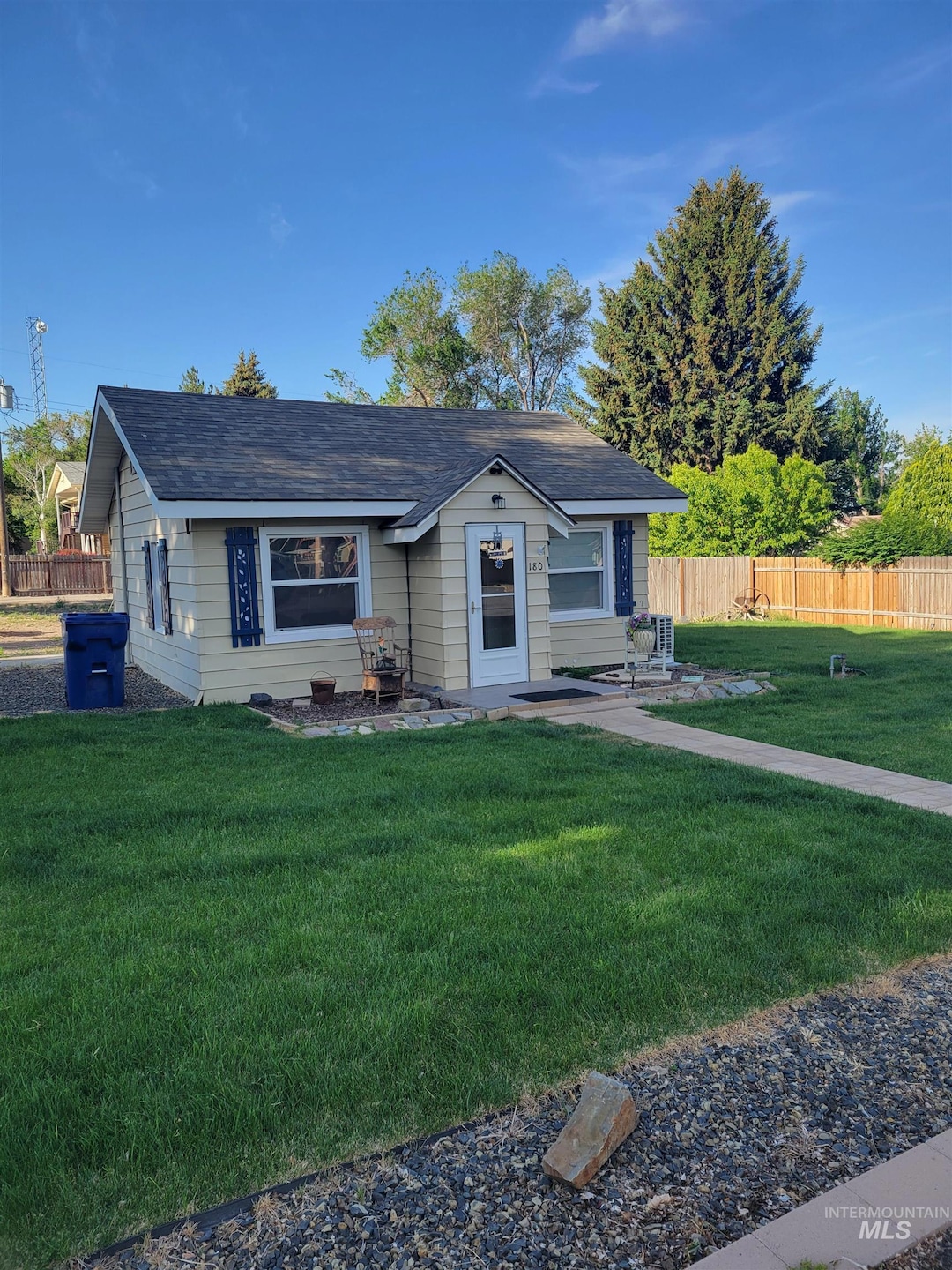 For Sale $235,000 • Co-Listing Agent