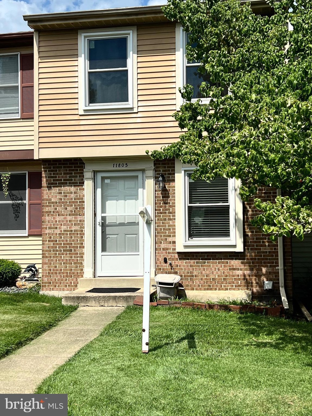 11805 Ashbrook Ct, Germantown, MD 20876 - photo 1