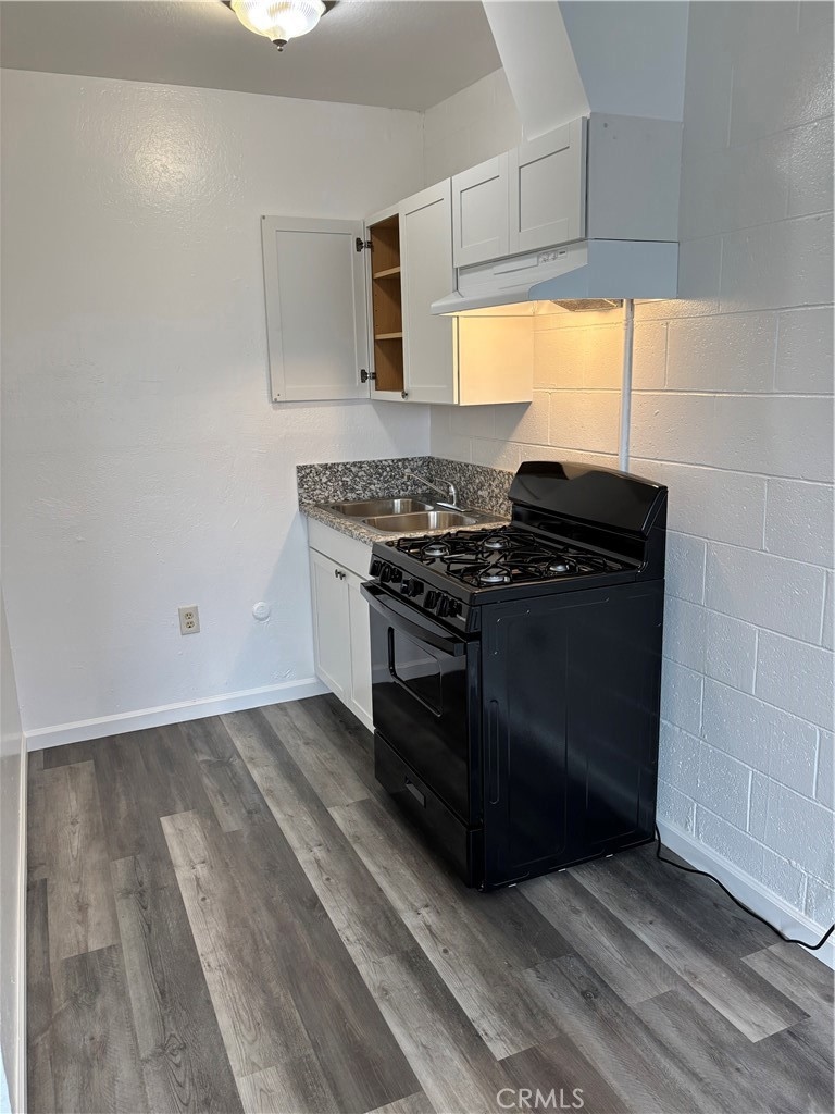 1226 Canal St, Merced, CA 95341 - photo 1