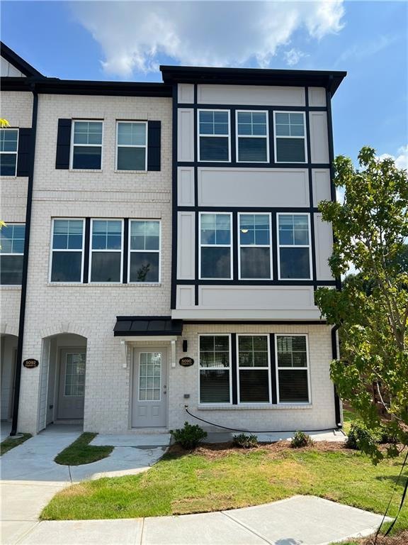 5090 Insperon Ln, Peachtree Corners, GA 30092 - photo 1