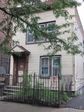 2751 Sedgwick Ave, Bronx, NY 10468 - photo 1