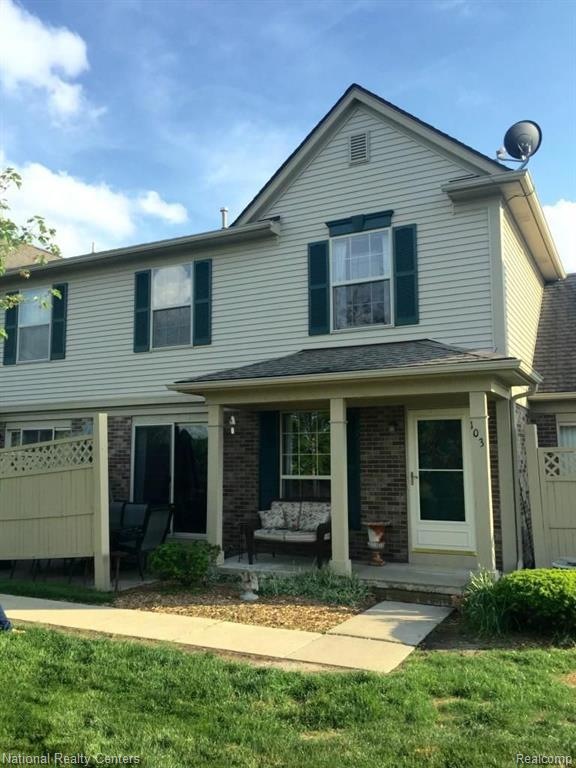 103 Commons Circle with patio and private patio