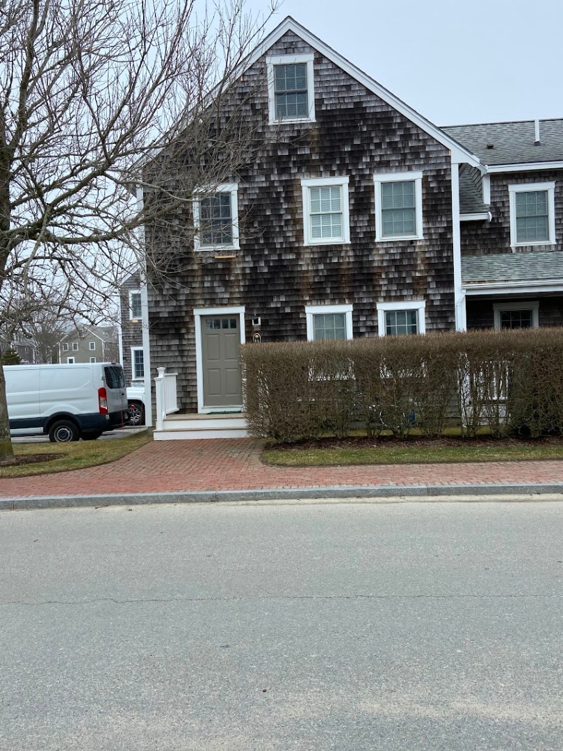 Sold $1,195,000