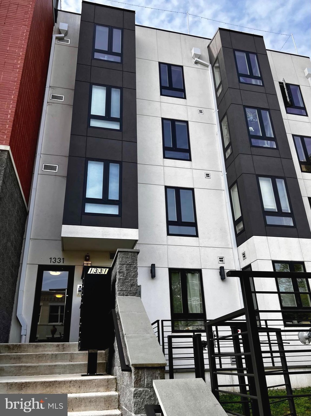 1331 K St SE unit 203, Washington, DC 20003 - photo 1