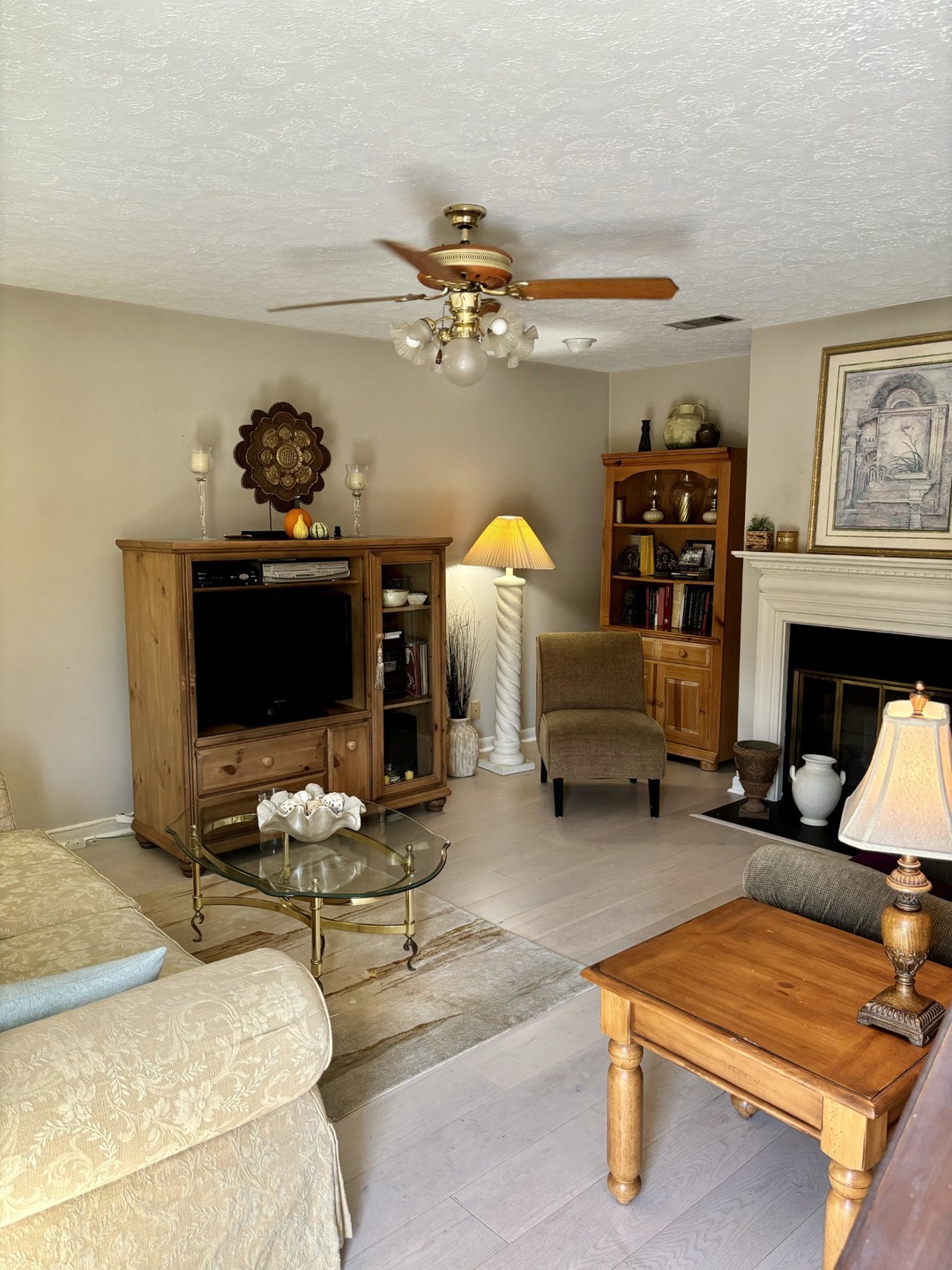 Large cozy living room