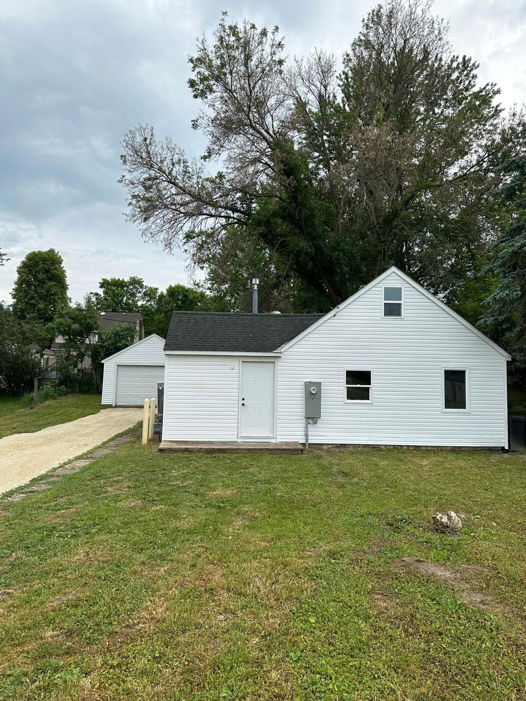 1601 6th Ave NW, Austin, MN 55912 - photo 1