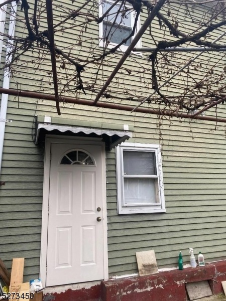 516 N 9th St, Newark, NJ 07107 - photo 1